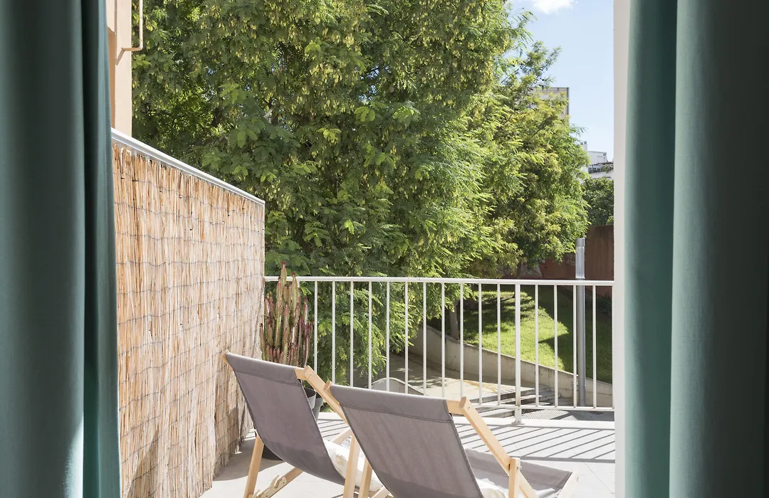 Forenna Hostel (Adults Only)-1
